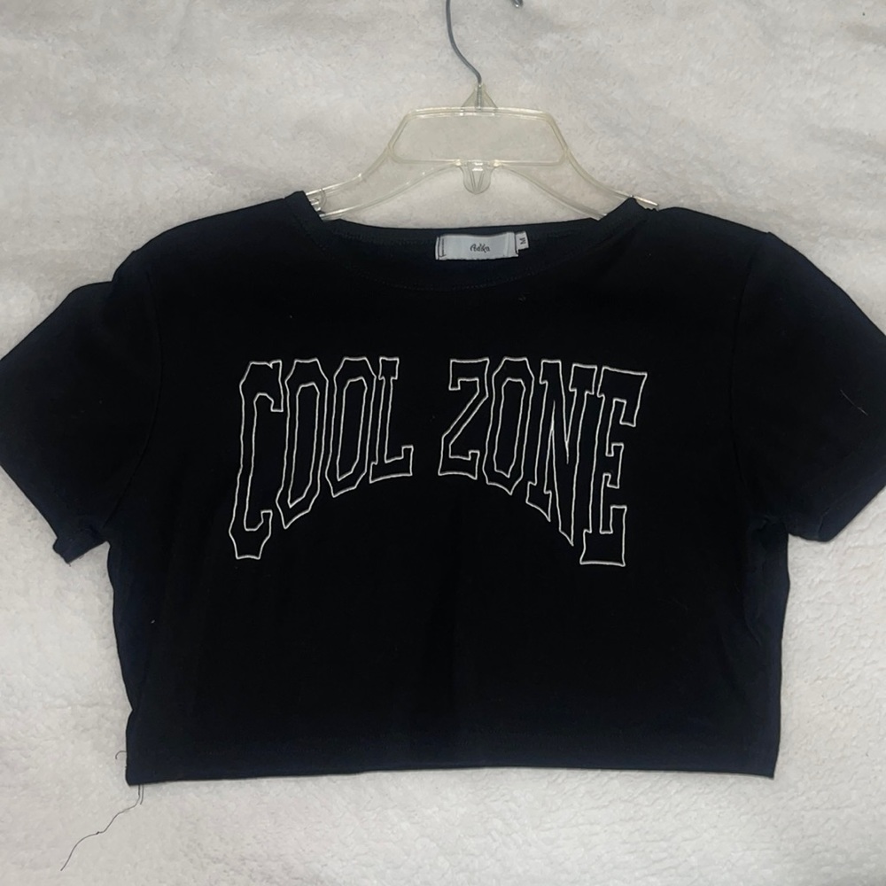 Adika Cropped Tee